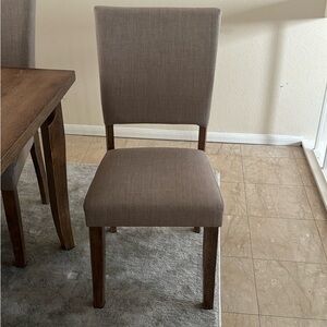 Dinning chairs 4 + rug
